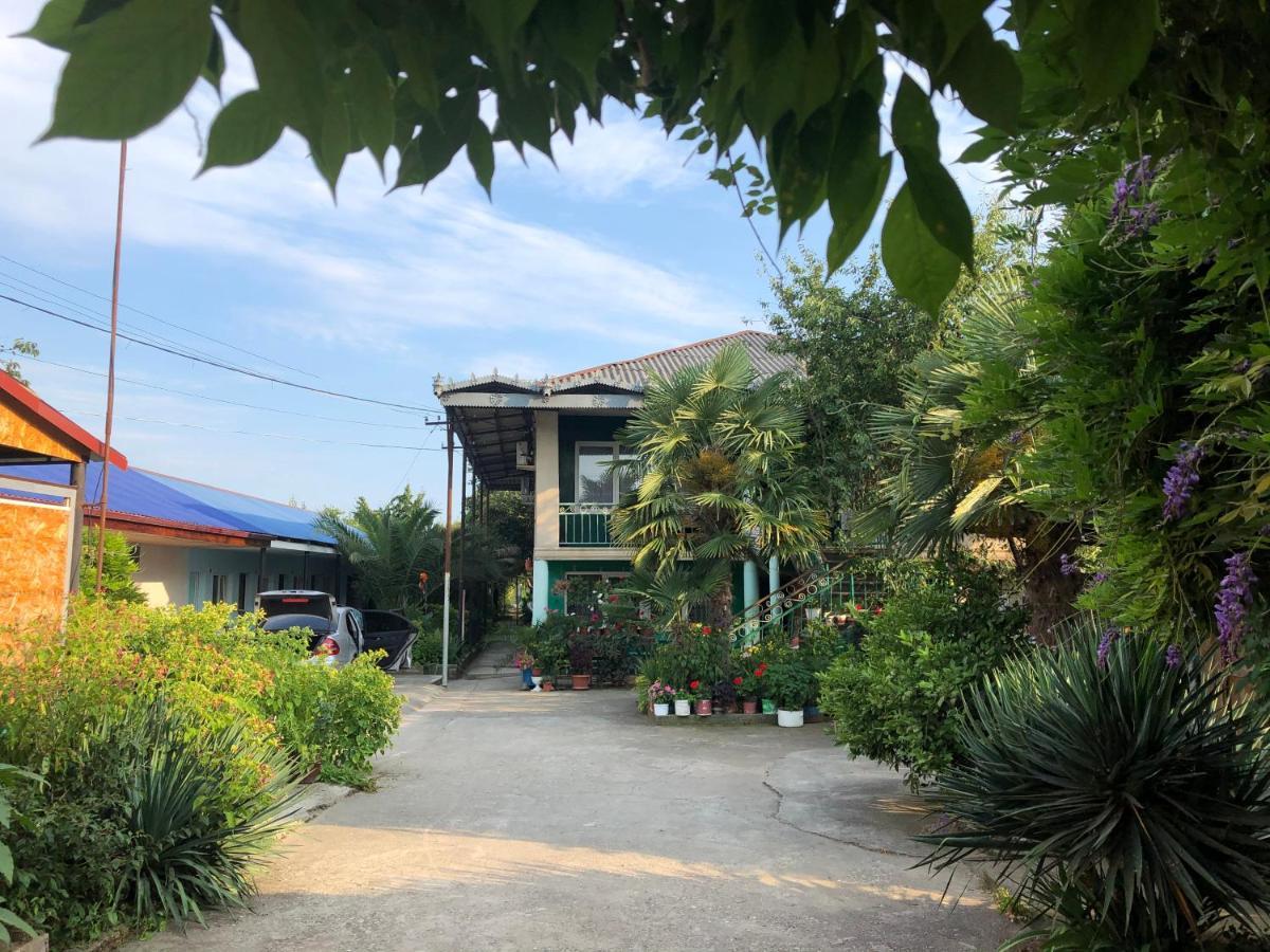 Green House Hotel Alakhadzi Exterior photo